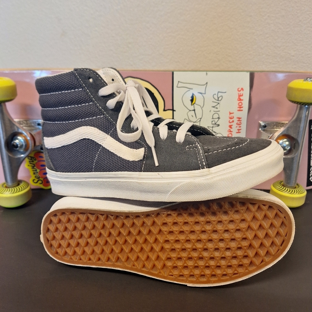 Unisex Grey Van's Hightop shoes